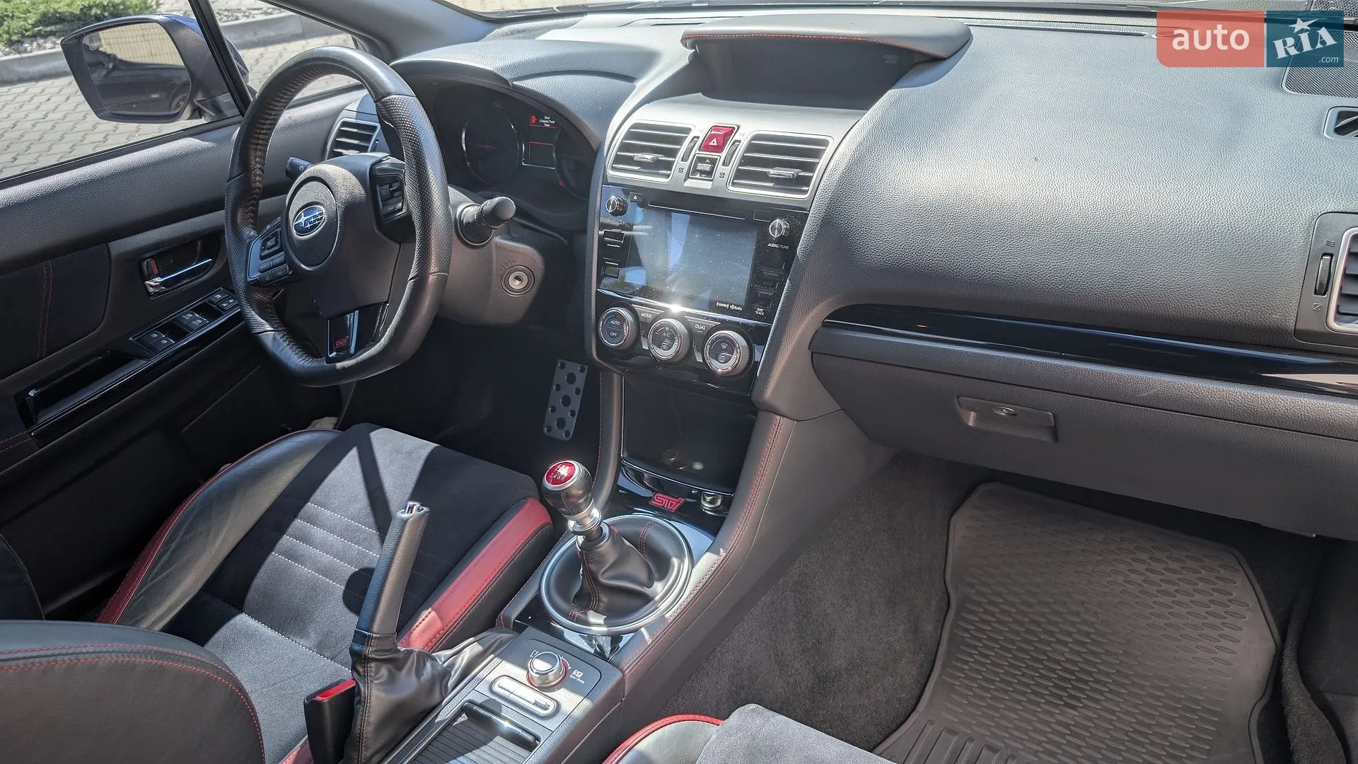 2017 Subaru WRX STi - мініатюра 17