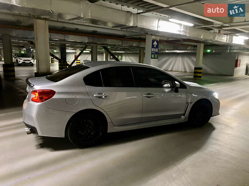 Седан Subaru WRX 2014 в Киеве