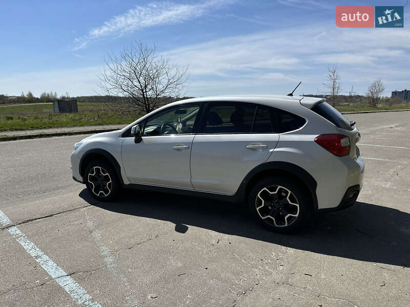 Позашляховик / Кросовер Subaru XV 2012 в 