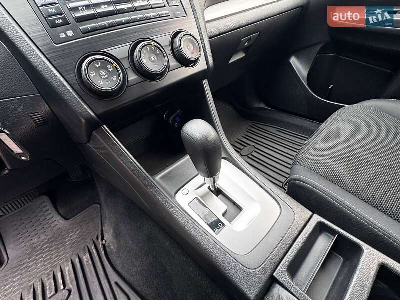 Внедорожник / Кроссовер Subaru XV 2013 в Киеве