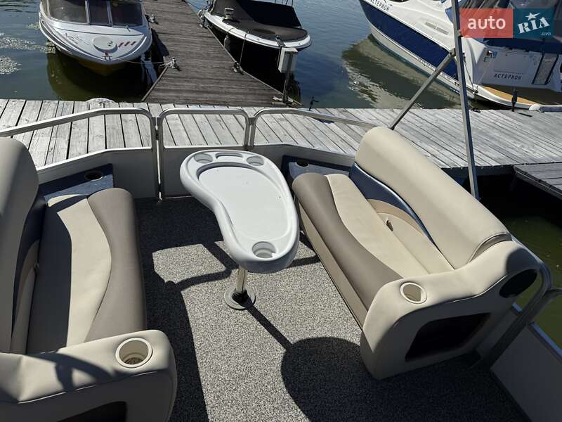 Другой водный транспорт Sun Tracker Party Barge 2007 в Киеве фото 5 Другой водный транспорт Sun Tracker Party Barge 2007 в Киеве