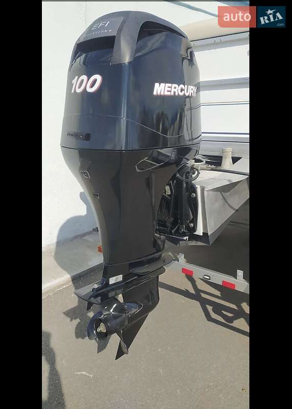 Другой водный транспорт Sun Tracker Party Barge 2007 в Киеве фото 30 Другой водный транспорт Sun Tracker Party Barge 2007 в Киеве