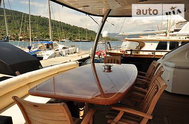 Моторная яхта Sunseeker 88 2010 в 