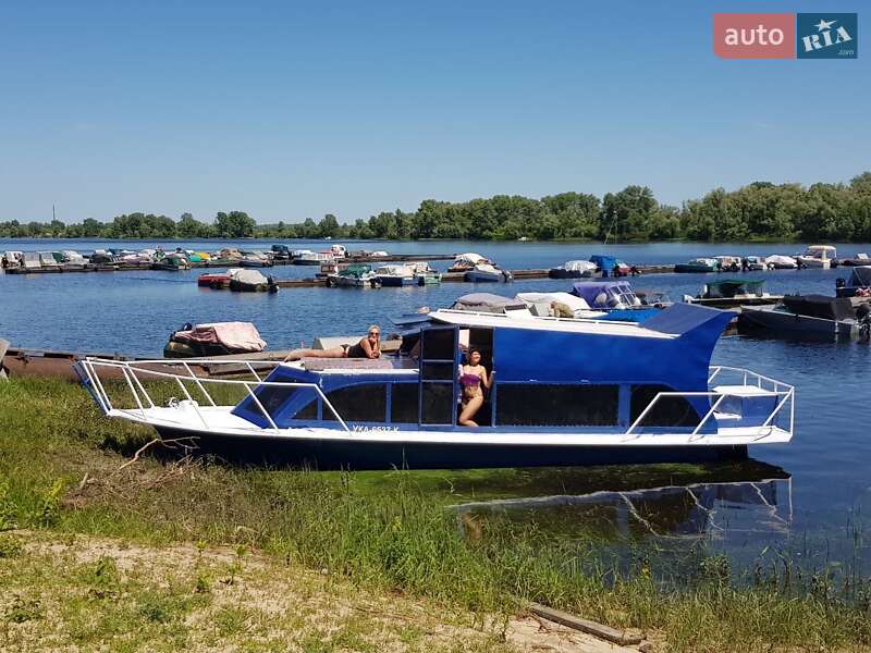 Моторна яхта Sunseeker Predator 2015 в Києві