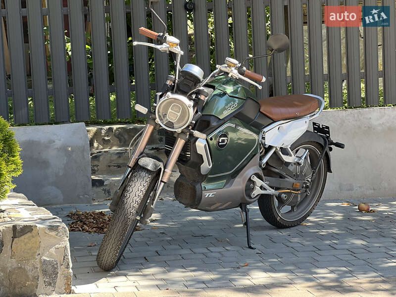 Кафе рейсер Super Soco 2021 в Луцке