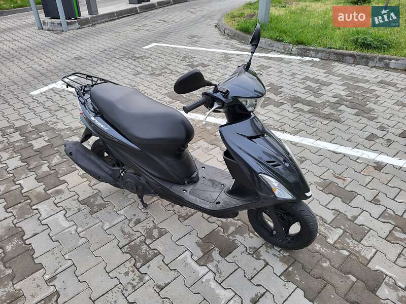 Скутер Suzuki Address V125 2014 в Остер