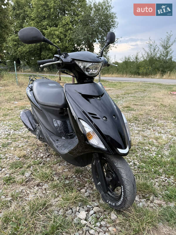 Мопеди Suzuki Address V125 2015 в Івано-Франківську