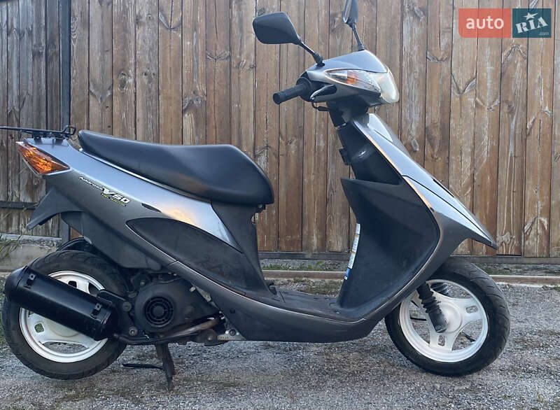 Скутер Suzuki Address V50 2007 в Луці-Мелешківській