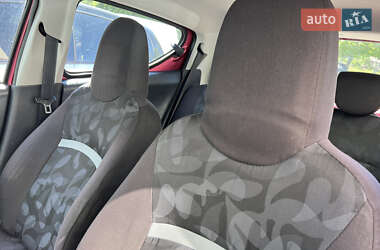 Хэтчбек Suzuki Alto 2011 в 