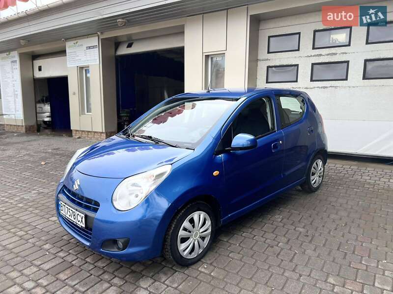Хетчбек Suzuki Alto 2011 в 
