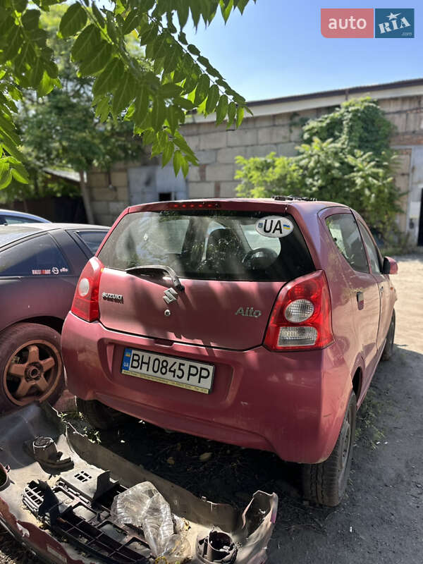 Хэтчбек Suzuki Alto 2010 в 
