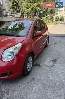 Хэтчбек Suzuki Alto 2012 в 