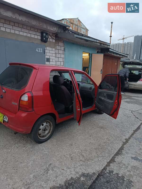 Хэтчбек Suzuki Alto 2002 в Киеве
