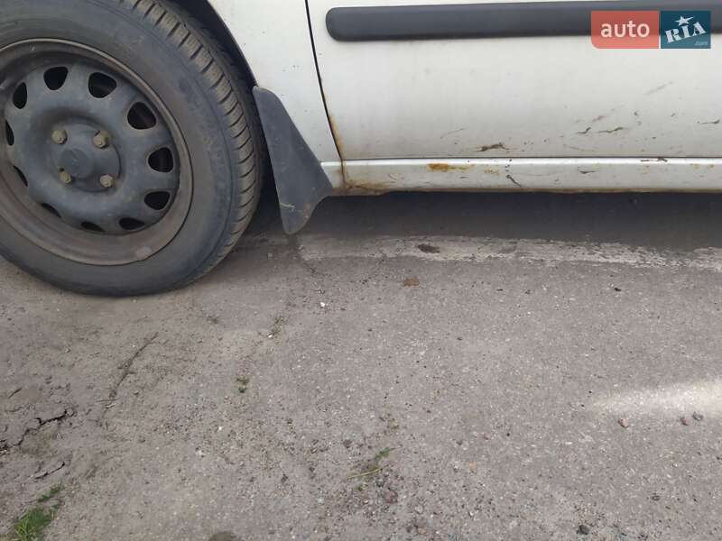 Універсал Suzuki Baleno 2000 в Житомирі