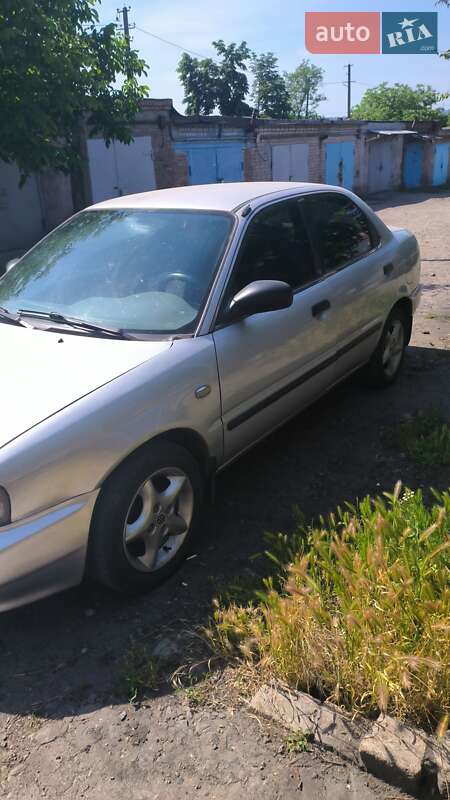 Седан Suzuki Baleno 1998 в Кривому Розі