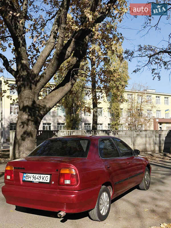 Седан Suzuki Baleno 1995 в Одесі