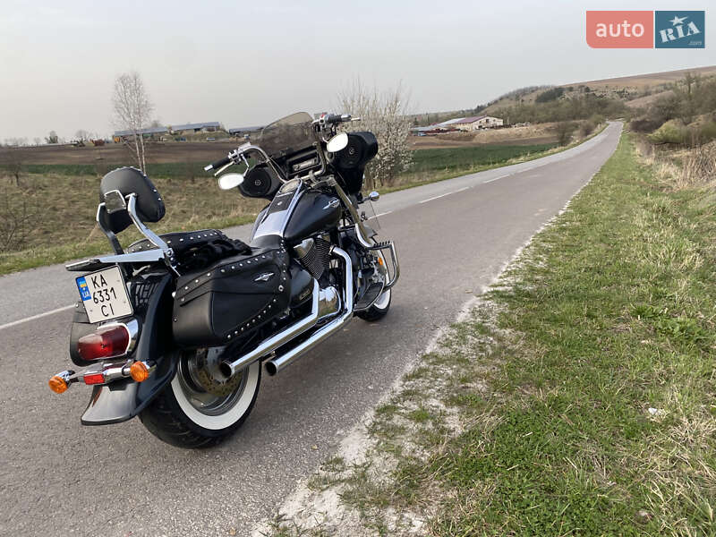 Мотоцикл Чоппер Suzuki Boulevard C90 2006 в Львові