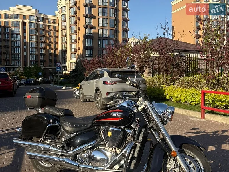Suzuki Boulevard C90 2018