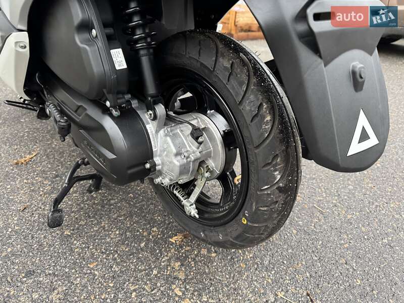 Макси-скутер Suzuki Burgman 125 2024 в Днепре