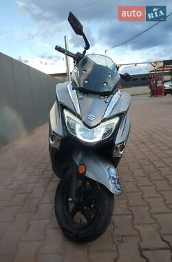 Макси-скутер Suzuki Burgman 125 2018 в Кривом Роге