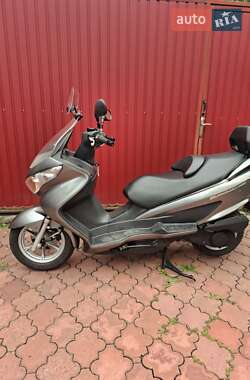 Макси-скутер Suzuki Burgman 200 2015 в Виннице
