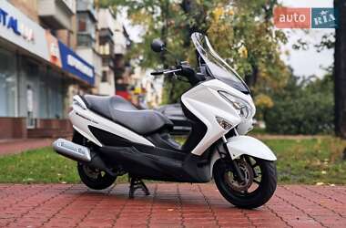 Максі-скутер Suzuki Burgman 200 2019 в Черкасах