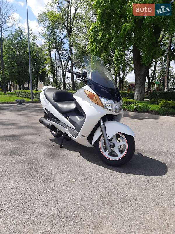 Макси-скутер Suzuki Burgman 400 2010 в Краматорске