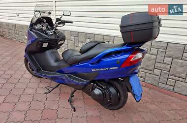 Макси-скутер Suzuki Burgman 400 2010 в Виннице