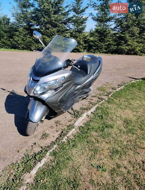 Макси-скутер Suzuki Burgman 400 2007 в Вышгороде