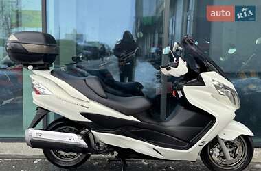 Макси-скутер Suzuki Burgman 400 2011 в Ровно