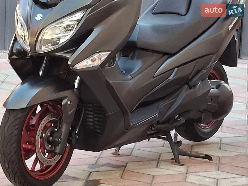 Suzuki Burgman 400 2018