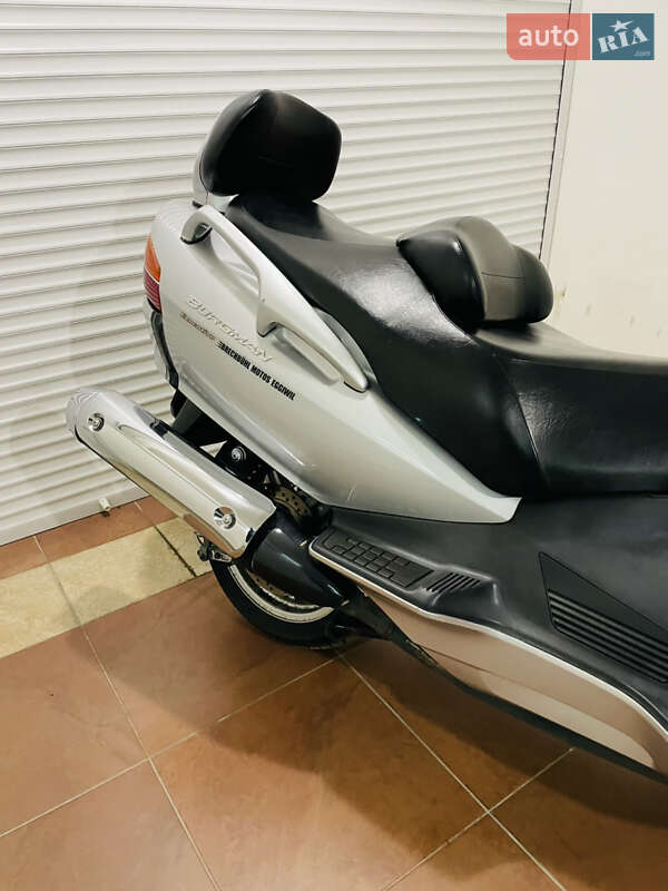 Максі-скутер Suzuki Burgman AN 650 2005 в Києві фото 11 Максі-скутер Suzuki Burgman AN 650 2005 в Києві