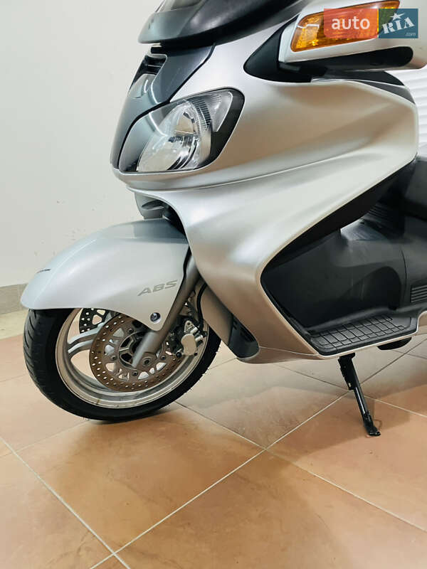 Максі-скутер Suzuki Burgman AN 650 2005 в Києві фото 17 Максі-скутер Suzuki Burgman AN 650 2005 в Києві