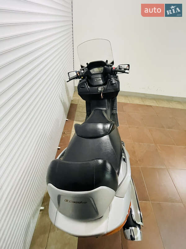 Максі-скутер Suzuki Burgman AN 650 2005 в Києві фото 32 Максі-скутер Suzuki Burgman AN 650 2005 в Києві