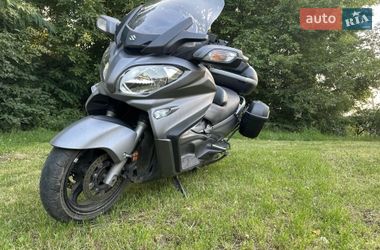 Максі-скутер Suzuki Burgman AN 650 2015 в Герці