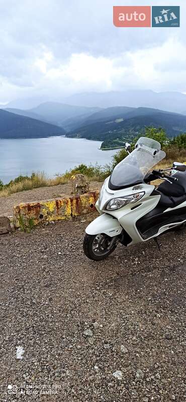 Максі-скутер Suzuki Burgman 2008 в Житомирі