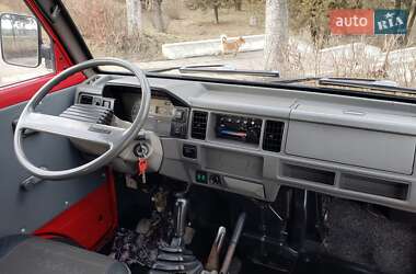 Грузовой фургон Suzuki Carry 1990 в 