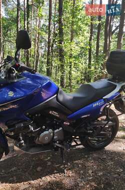 Мотоцикл Туризм Suzuki DL 650 2005 в 