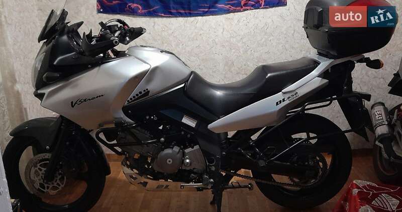 Мотоцикл Туризм Suzuki DL 650 2004 в Измаиле