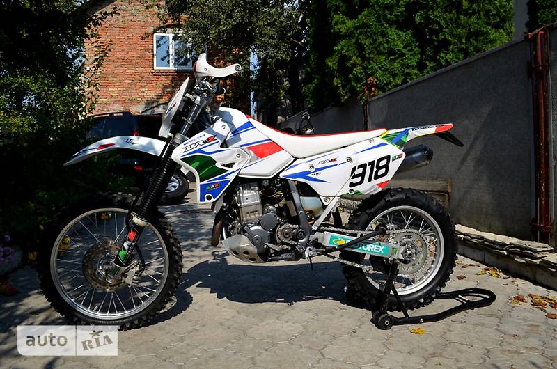 Мотоцикл Внедорожный (Enduro) Suzuki DR-Z 400 2002 в Ровно