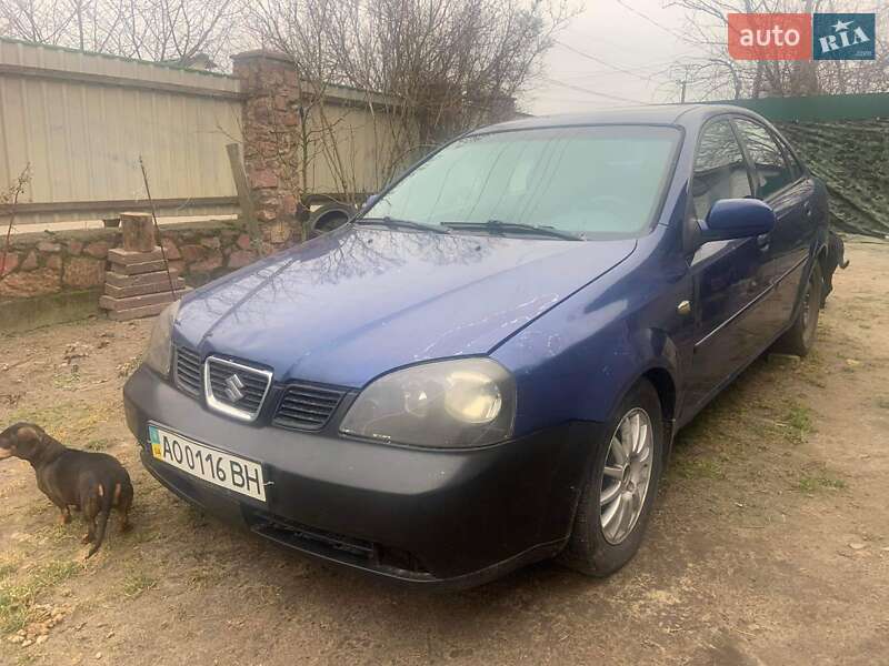 Седан Suzuki Forenza 2004 в Киеве