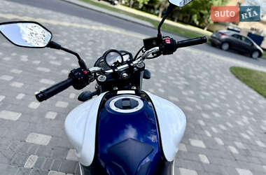 Мотоцикл Спорт-туризм Suzuki Gladius 400 2010 в 
