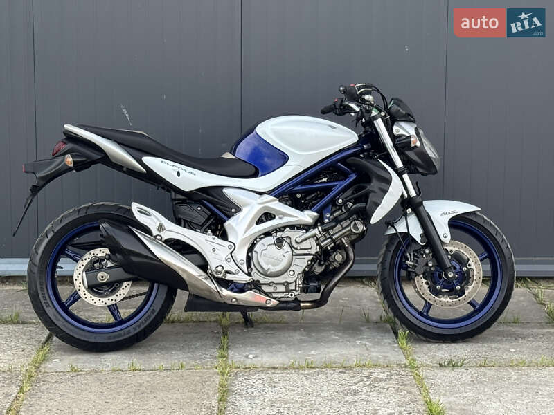 Мотоцикл Без обтікачів (Naked bike) Suzuki Gladius 400 2012 в Львові