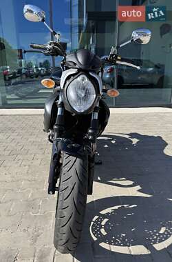 Мотоцикл Без обтекателей (Naked bike) Suzuki Gladius 650 2010 в 