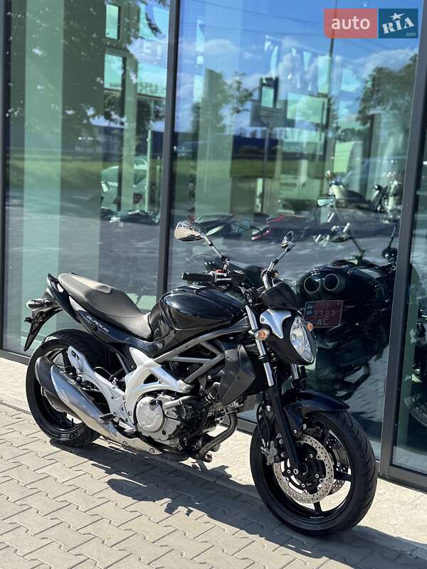 Мотоцикл Без обтекателей (Naked bike) Suzuki Gladius 650 2010 в Ровно фото 27 Мотоцикл Без обтекателей (Naked bike) Suzuki Gladius 650 2010 в Ровно