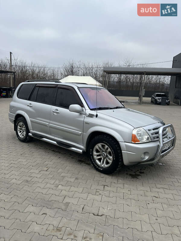 Позашляховик / Кросовер Suzuki Grand Vitara XL7 2005 в Чернівцях фото 3 Позашляховик / Кросовер Suzuki Grand Vitara XL7 2005 в Чернівцях