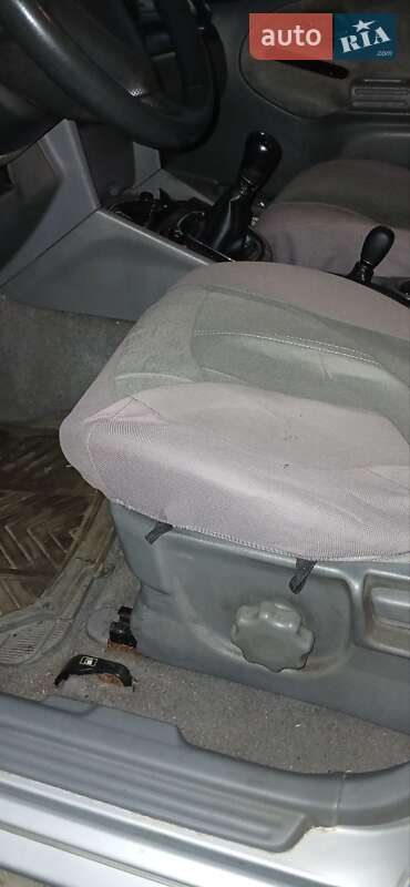 Внедорожник / Кроссовер Suzuki Grand Vitara XL7 2003 в Киеве фото 4 Внедорожник / Кроссовер Suzuki Grand Vitara XL7 2003 в Киеве