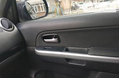 Позашляховик / Кросовер Suzuki Grand Vitara 2008 в 