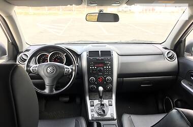 Позашляховик / Кросовер Suzuki Grand Vitara 2013 в 