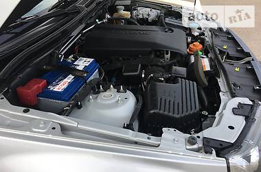 Позашляховик / Кросовер Suzuki Grand Vitara 2013 в 